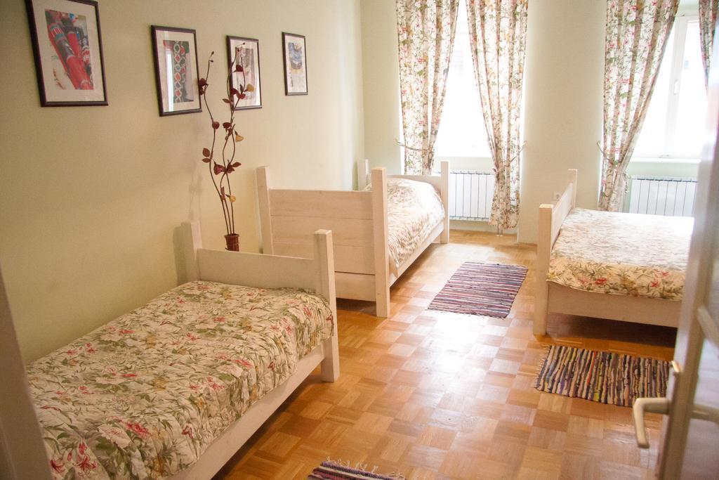 Bascarsija Apartments & Rooms Maribor Szoba fotó