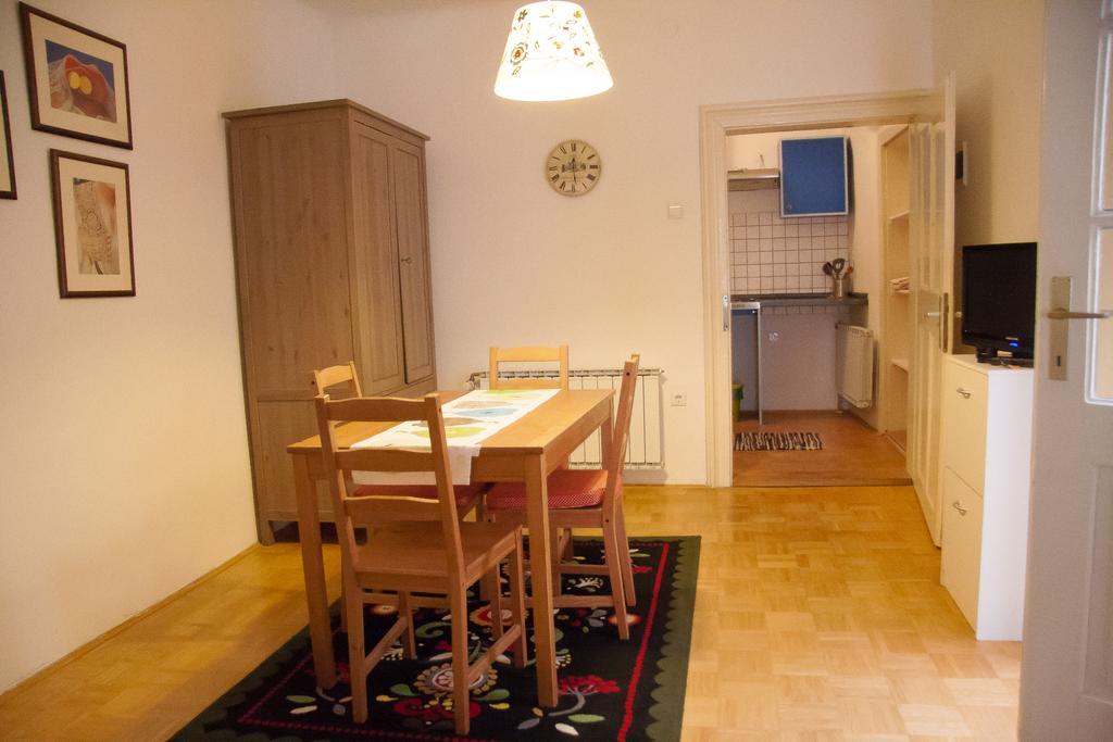 Bascarsija Apartments & Rooms Maribor Szoba fotó