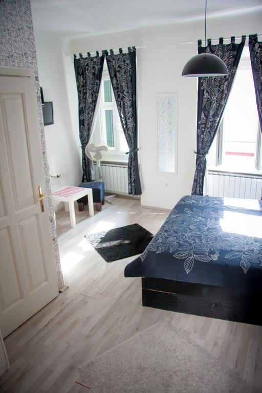 Bascarsija Apartments & Rooms Maribor Szoba fotó
